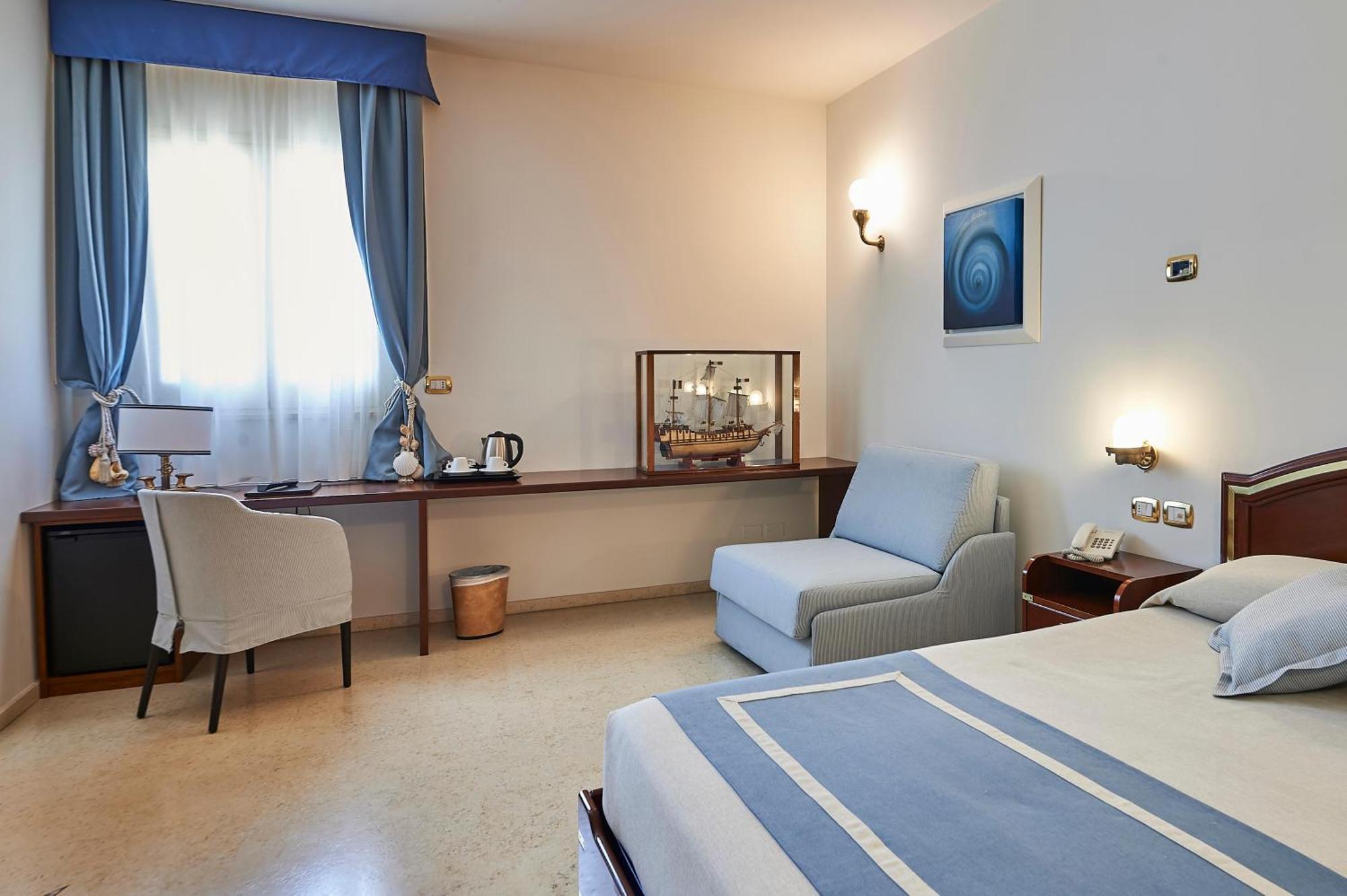 Corte Di Nettuno - CDSHotels Otranto Buitenkant foto